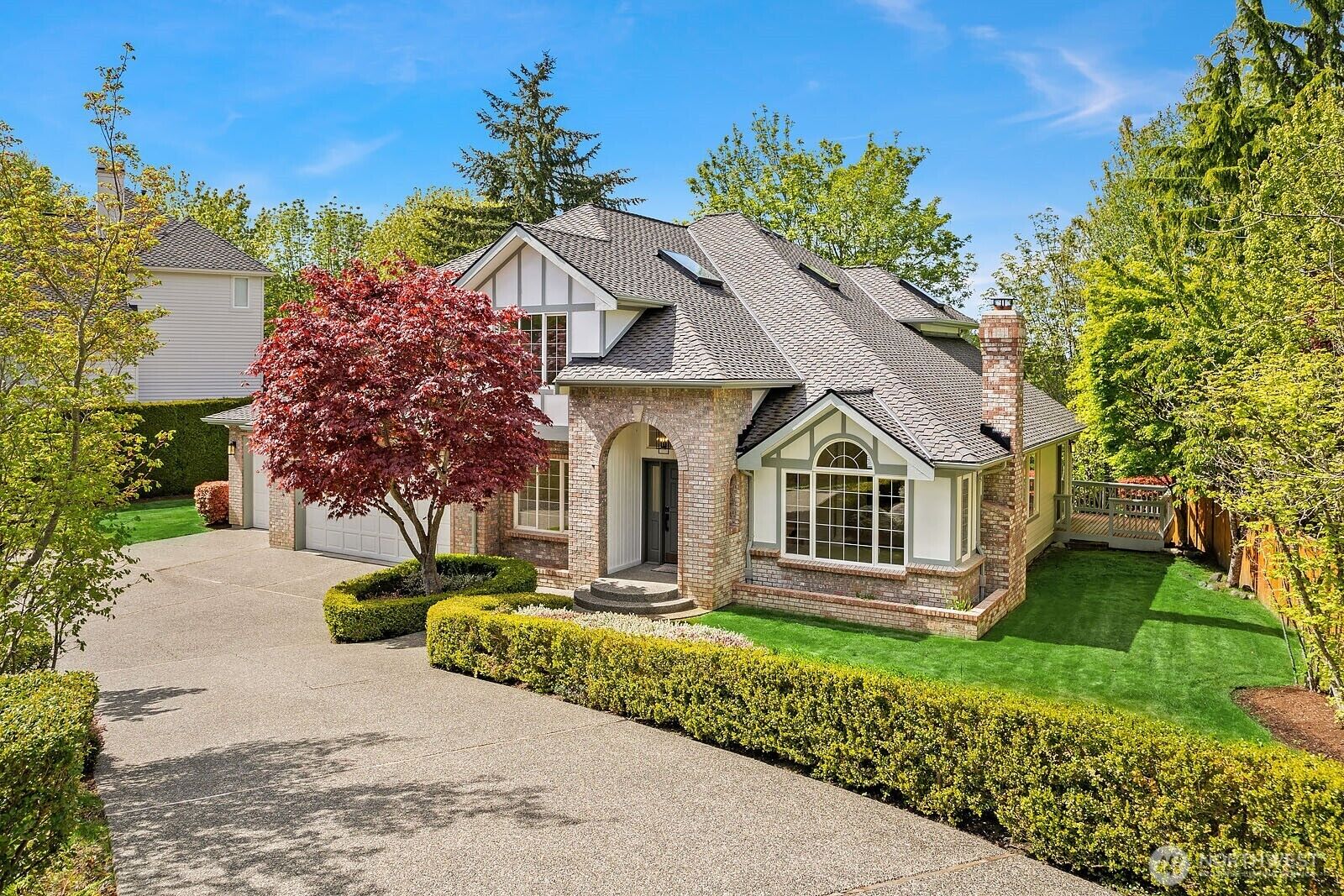 Property Photo: 16534 SE 58th Place WA 98006