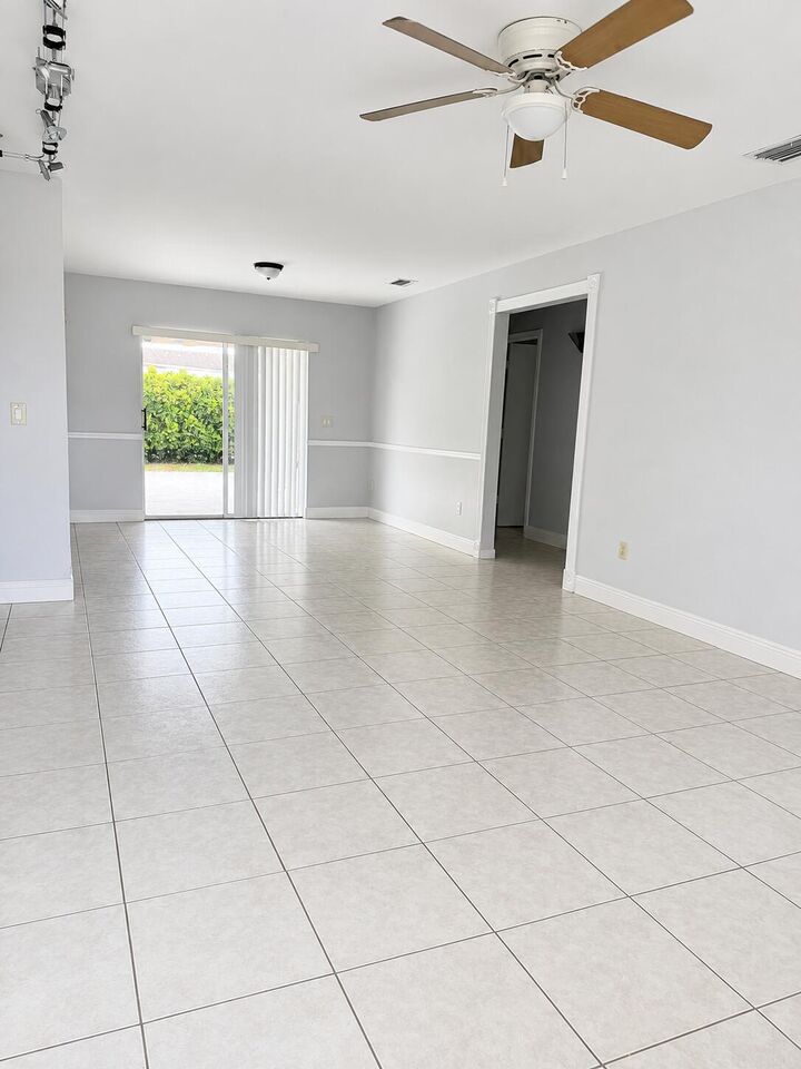 Property Photo:  21441 Crozier Avenue  FL 33428 