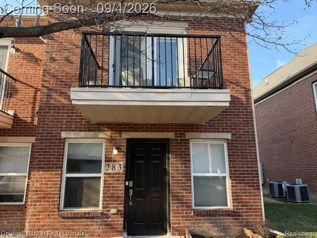 Property Photo: 283 E Palmer Street MI 48202