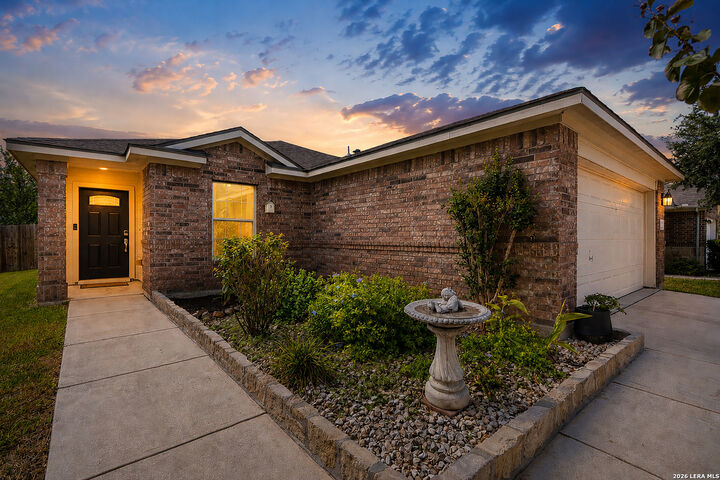 Property Photo:  301 Brahma Way  TX 78108 