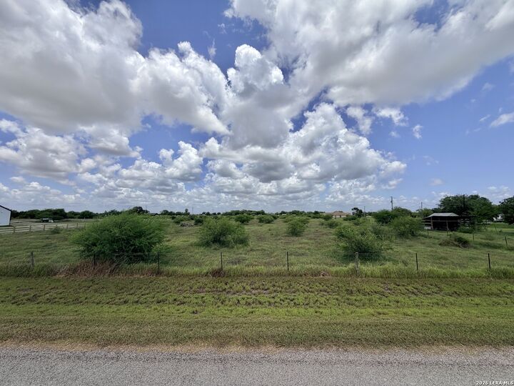 Property Photo: 0000 E Maxwell Ditch Rd TX 77979