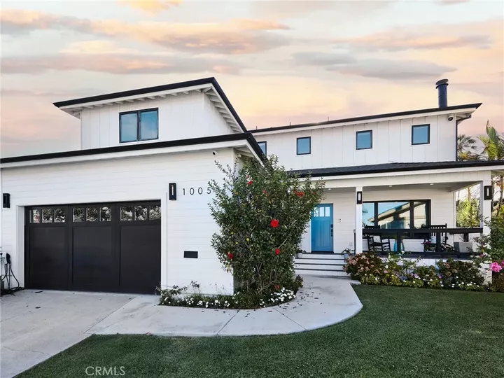 Property Photo: 1005 E Walnut CA 90245
