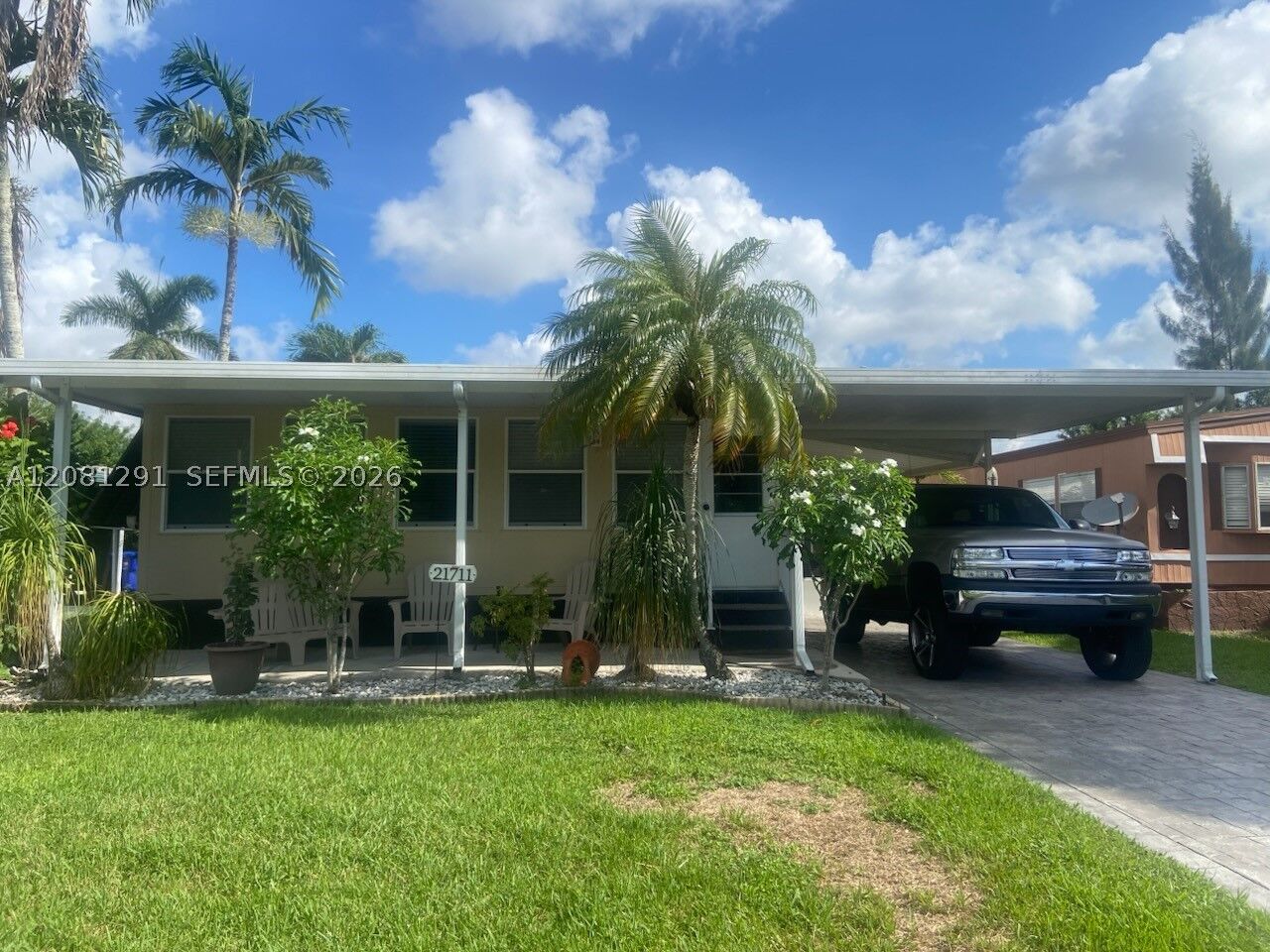 Property Photo: 21711 NW 8th Ct FL 33029