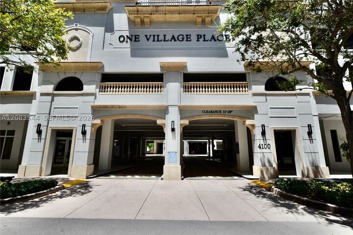 Property Photo:  4100 Salzedo St 919  FL 33146 