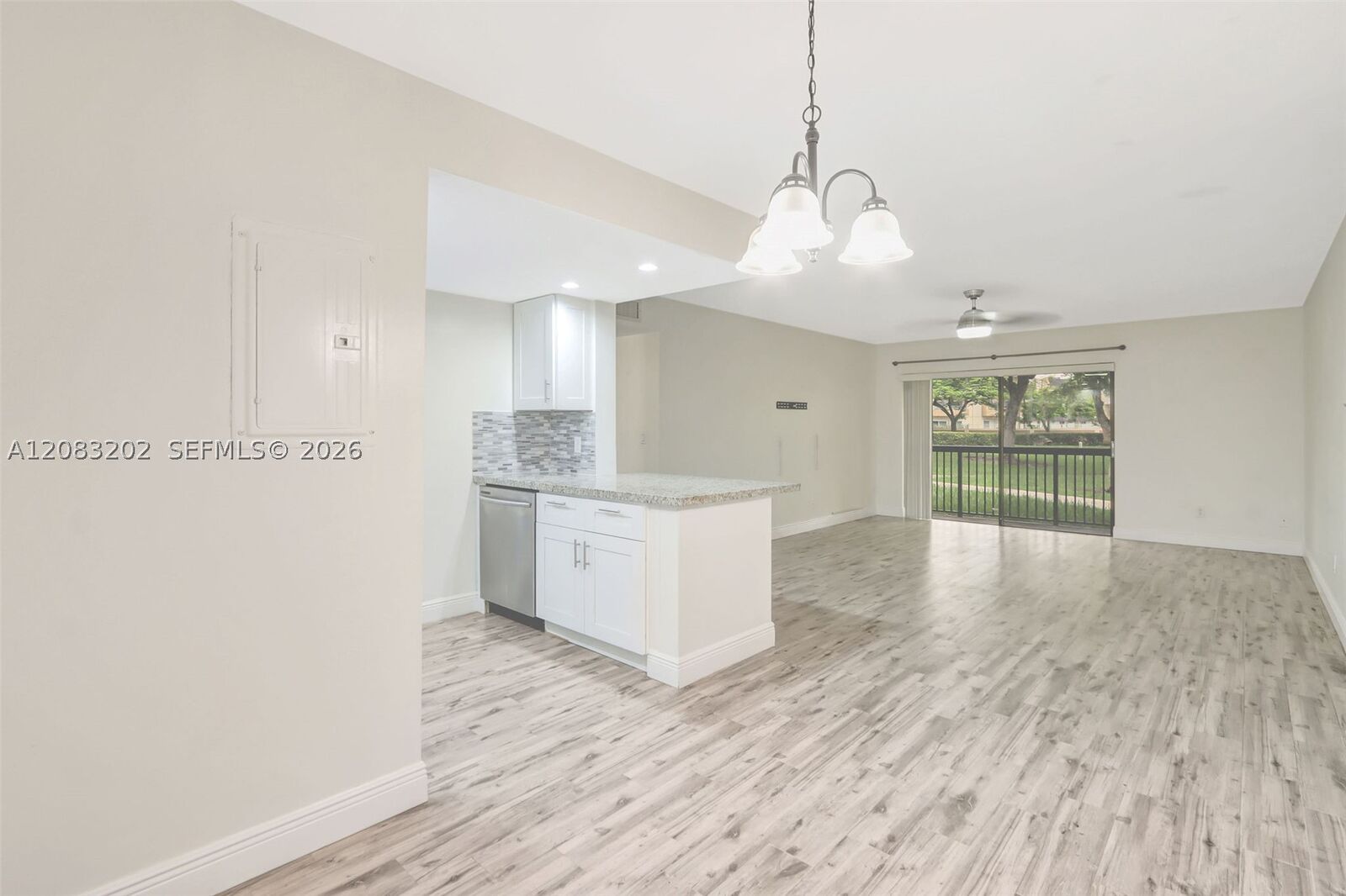 Property Photo:  7925 SW 86th St #903  FL 33143 