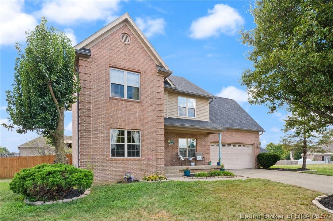 Property Photo: 3817 Laurens Circle IN 47150