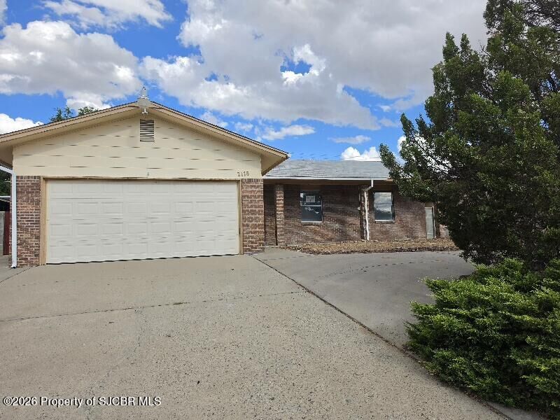 Property Photo: 2116 N Municipal Drive NM 87401