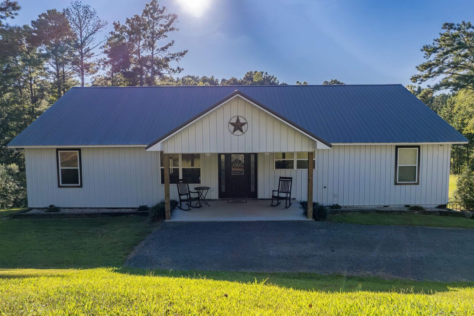 Property Photo:  180 Co Rd 479  AL 35077 