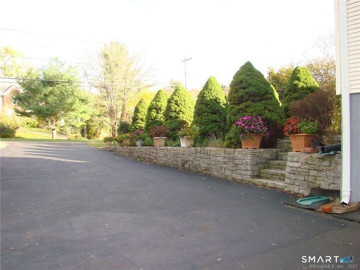 Property Photo: 453 Strickland Street CT 06033