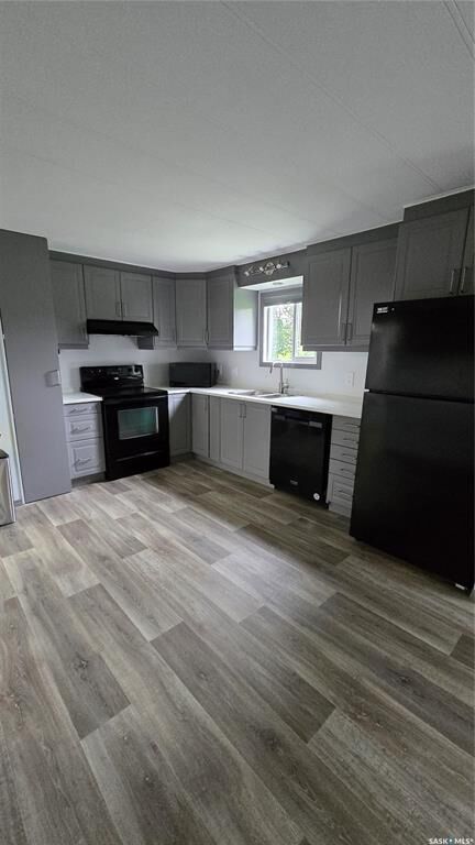 Property Photo:  415 Third Street  SK S0C 1C0 