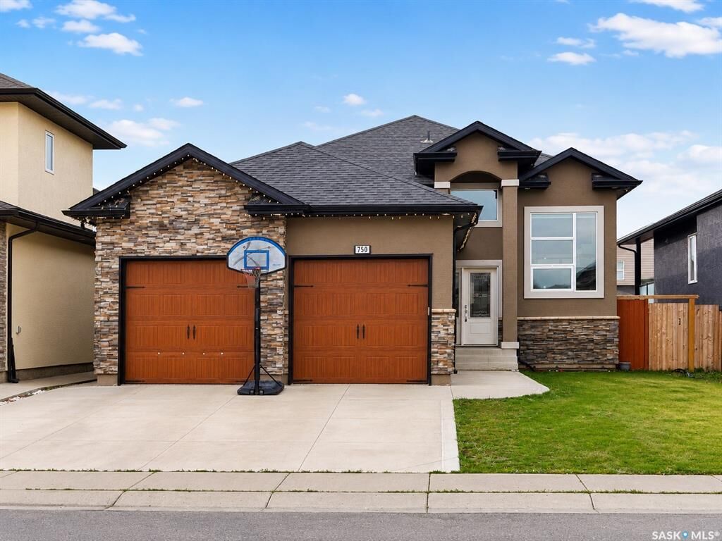 Property Photo:  750 Labine Court  SK S7L 6C8 
