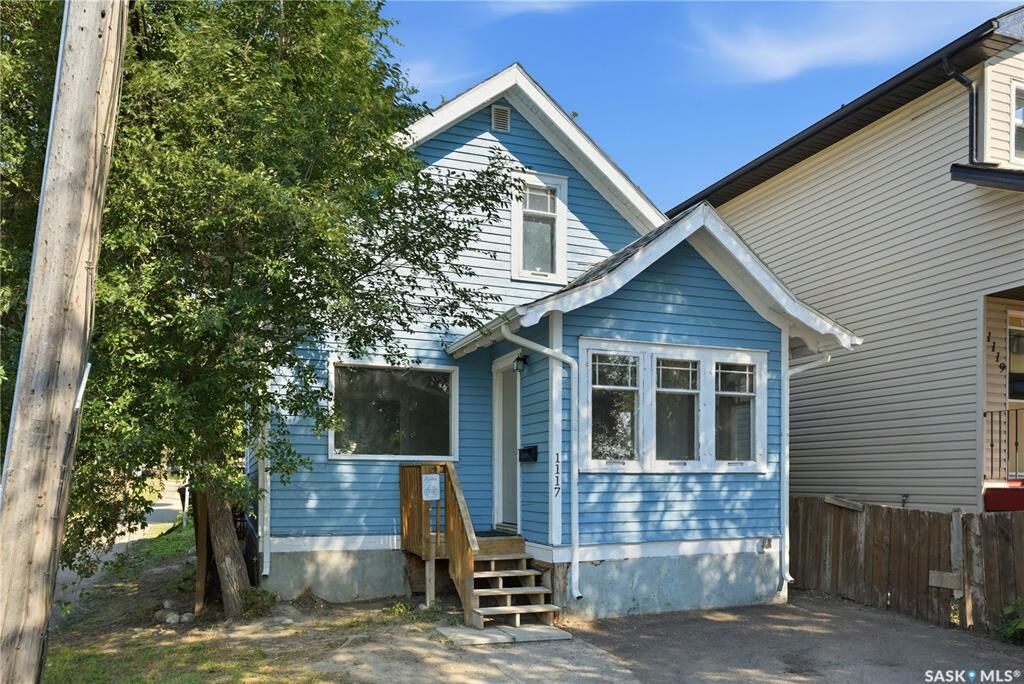 Property Photo:  1117 Kilburn Avenue  SK S7M 0J6 