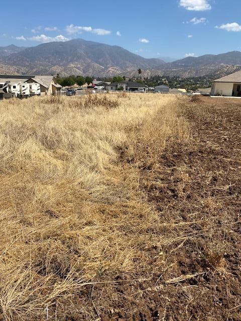 Property Photo: 16837 Deer Creek Drive CA 93265