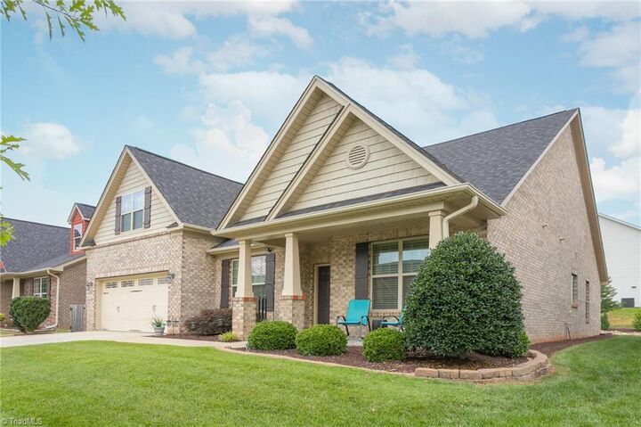 Property Photo:  2560 Glenkirk Drive  NC 27215 