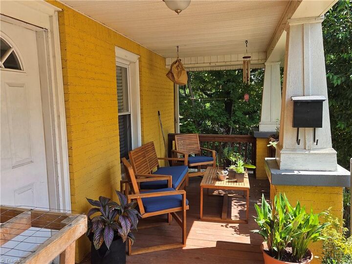 Property Photo:  129 W Acadia Avenue  NC 27127 