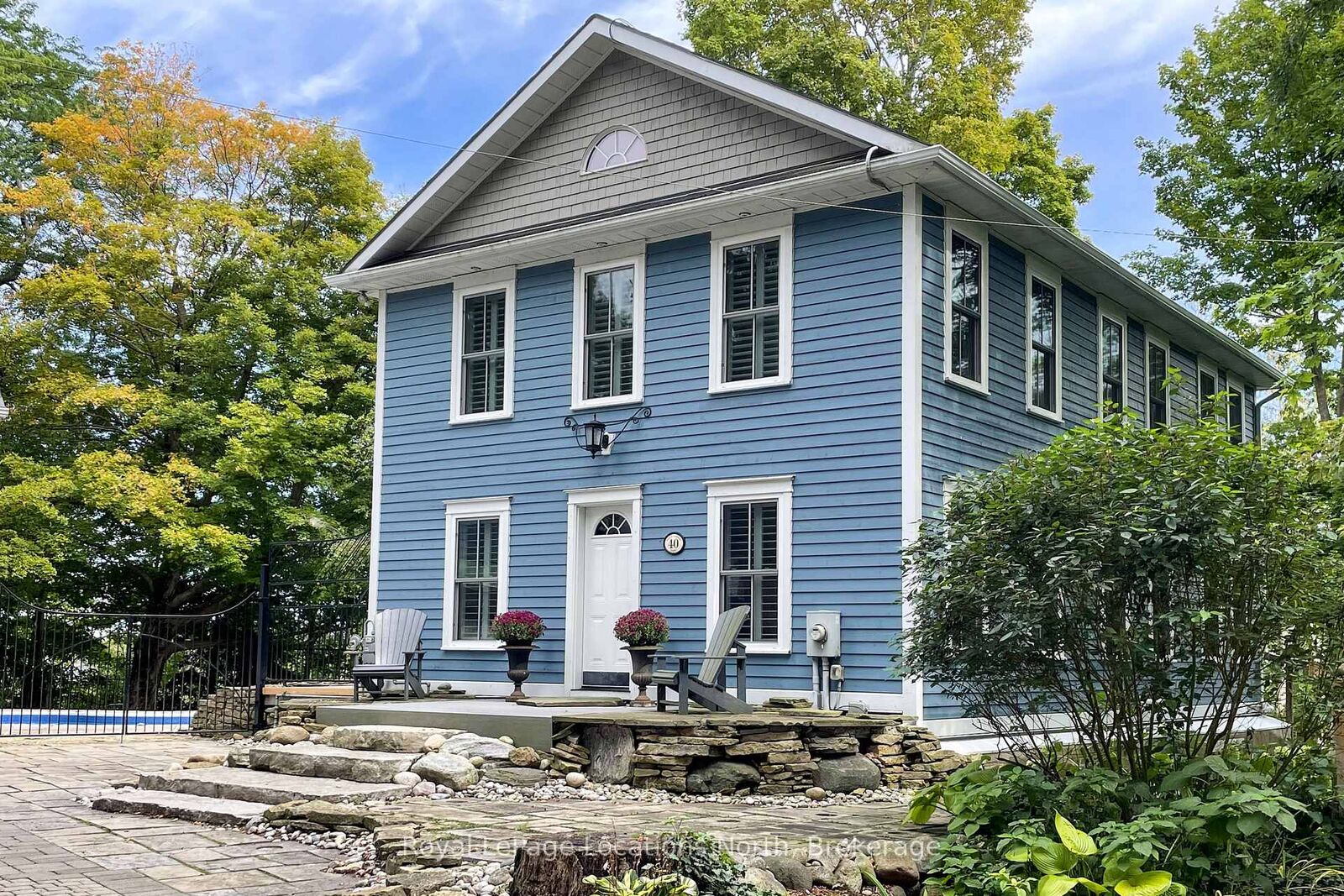 Property Photo: 40 Alice Street E ON N0H 2P0