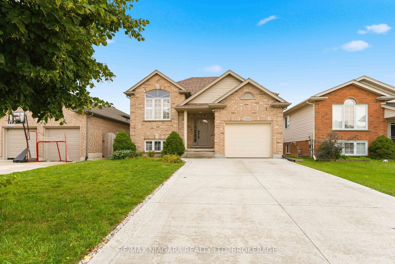 Property Photo:  8340 Racey Avenue  ON L2H 3M7 
