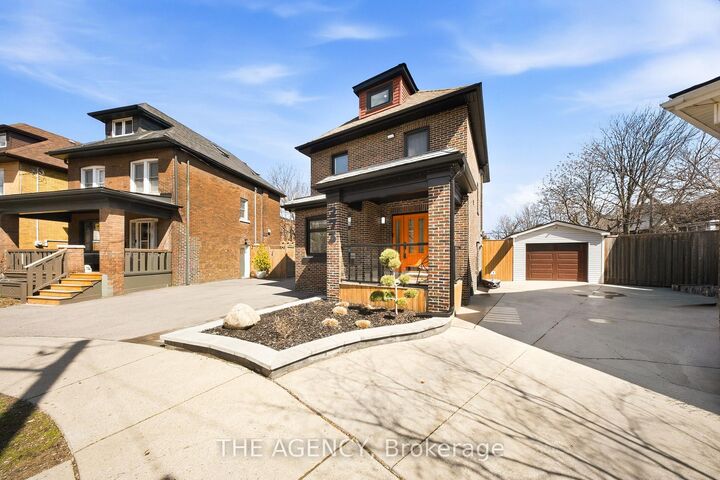 Property Photo:  273 Stinson Crescent  ON L8N 1T6 