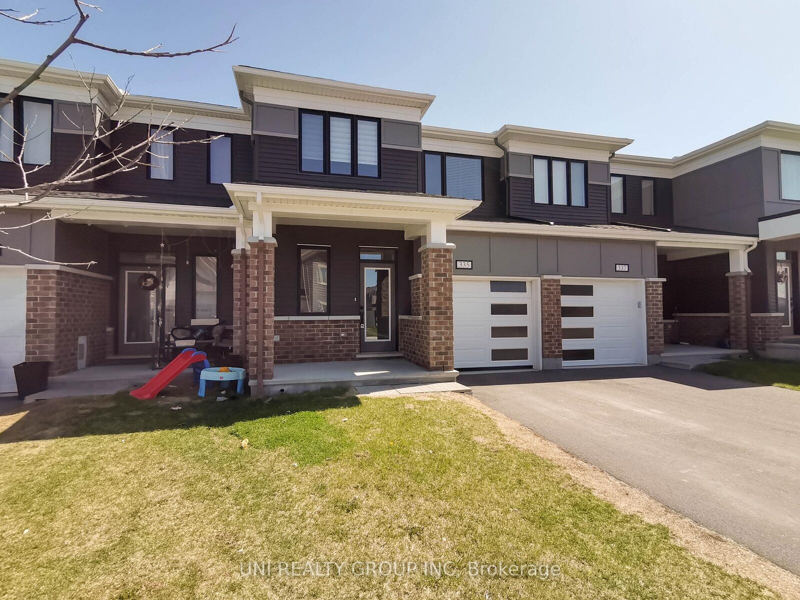 Property Photo:  335 Aphelion Crescent  ON K2J 6N4 