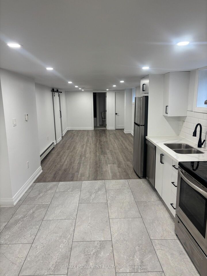 Property Photo: 393 Bowen Road Lower ON L2A 2Z2
