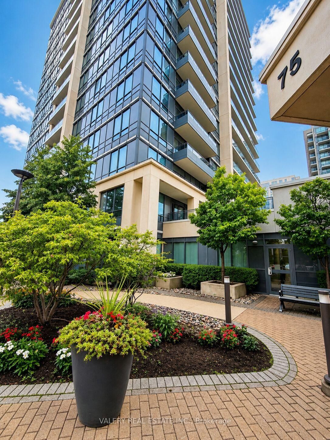 Property Photo:  75 North Park Drive 408  ON L4J 0H8 