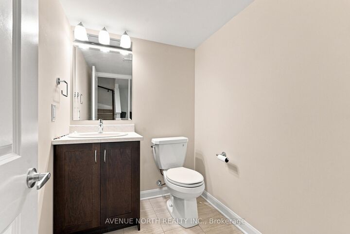Property Photo:  83 Osler Street S  ON K2W 0K8 