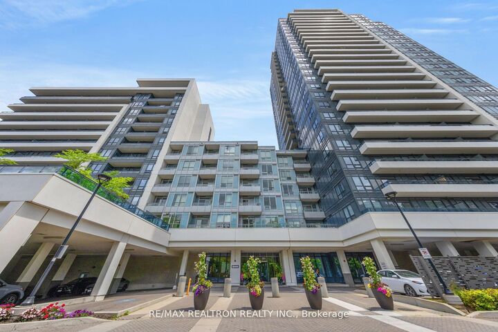 Property Photo: 7900 Bathurst Street 1225 ON L4J 0J9