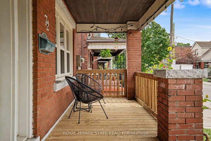 Property Photo:  72 Garside Avenue N  ON L8H 4W3 