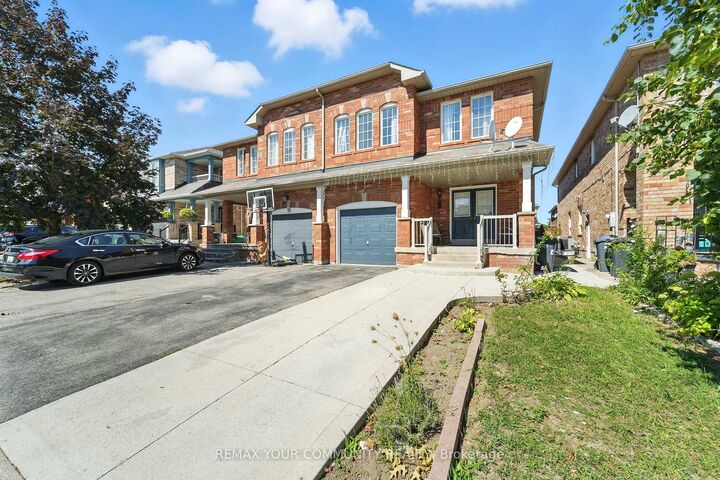 Property Photo: 20 Capistro Street E ON L7A 3H7
