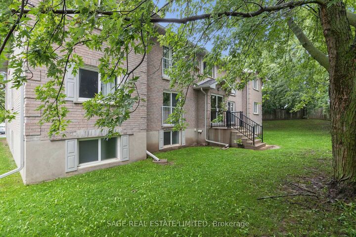 Property Photo:  327 Northlake Drive 10  ON N2V 1Z1 