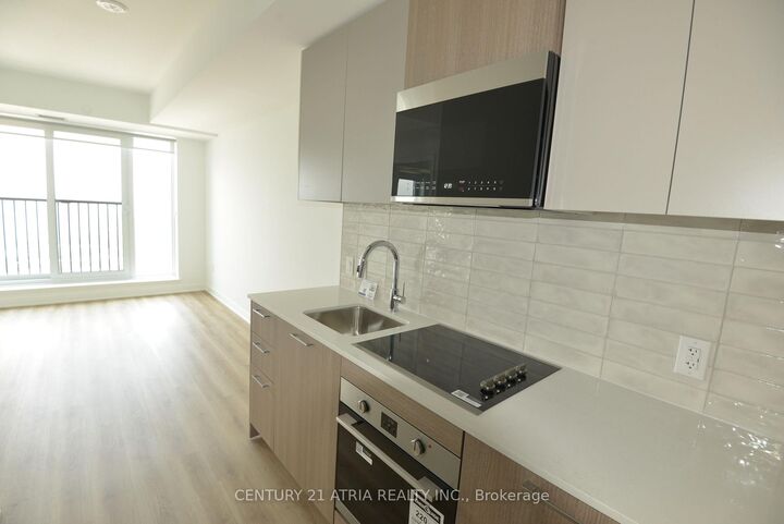 Property Photo:  10 Oak Street 2301  ON M5A 0Z1 