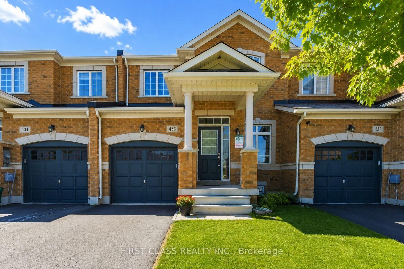 Property Photo:  436 Wheat Boom Drive  ON L6H 0S1 