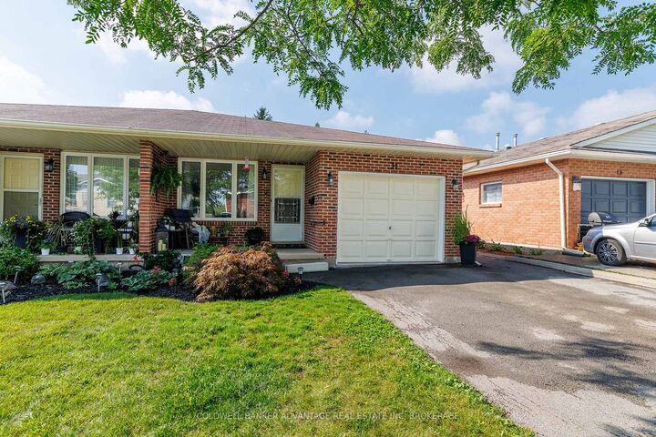 Property Photo:  11 Woodland Drive  ON L3C 7C9 