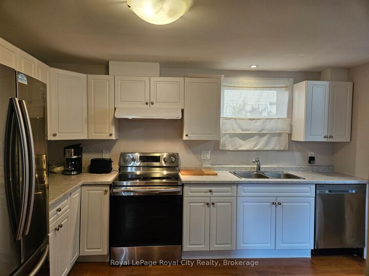 Property Photo:  3 Joyce Place  ON N1E 6P8 
