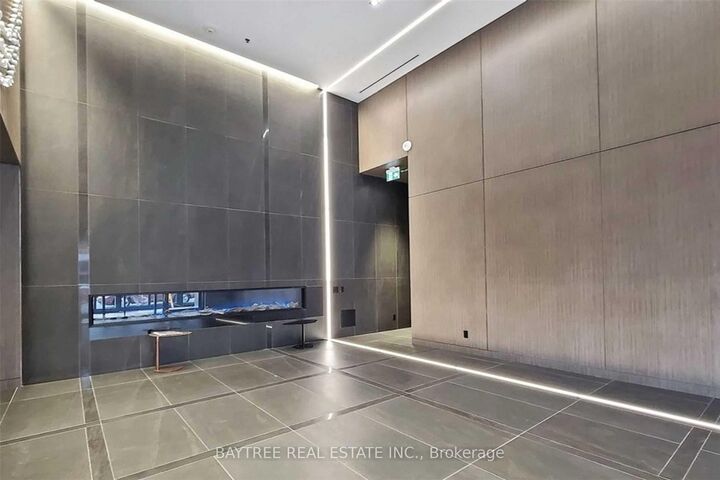 Property Photo:  181 Dundas Street E 1811  ON M5A 1Z4 
