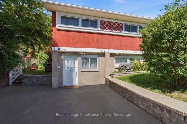 Property Photo: 302 King Street ON K8V 3X5