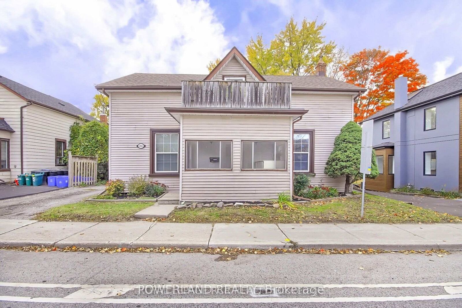 Property Photo: 202 Prospect Street Apt #1 ON L3Y 3T6