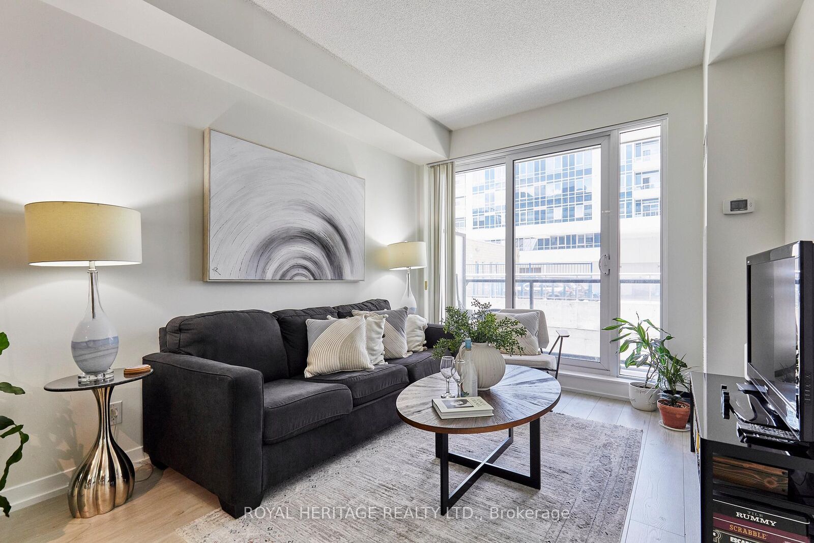 Property Photo:  18 Rean Drive 204  ON M2K 0C7 