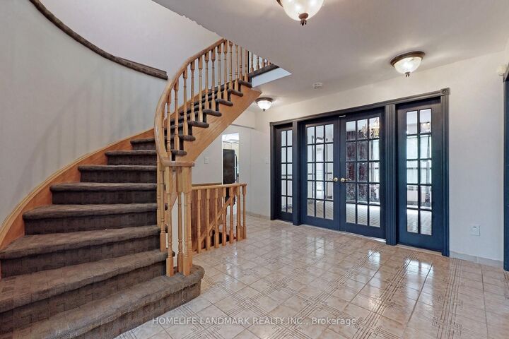 Property Photo:  69 Windrush Trail  ON M1C 3Z9 