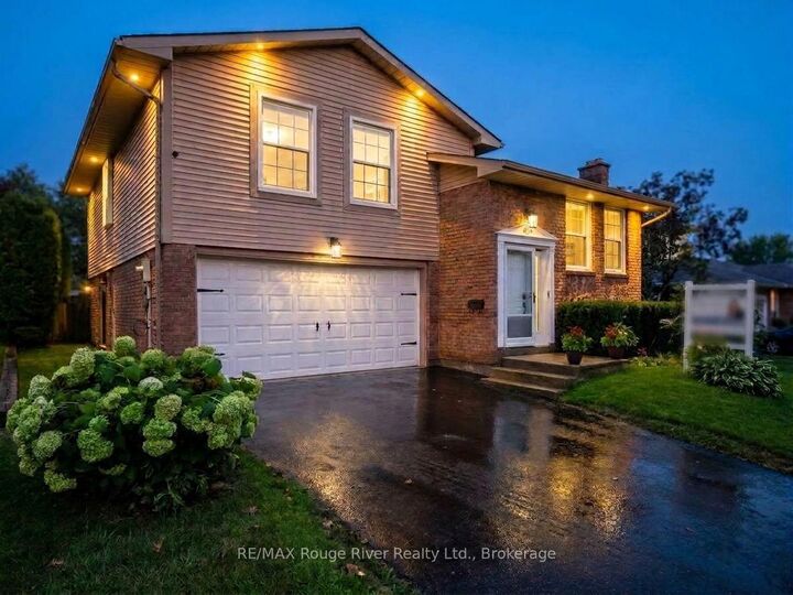 Property Photo:  117 Pine Hills Road  ON L1N 6N9 
