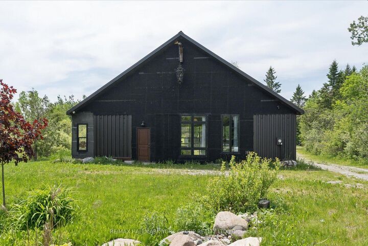 Property Photo:  755 Country Lane  ON K0M 1N0 