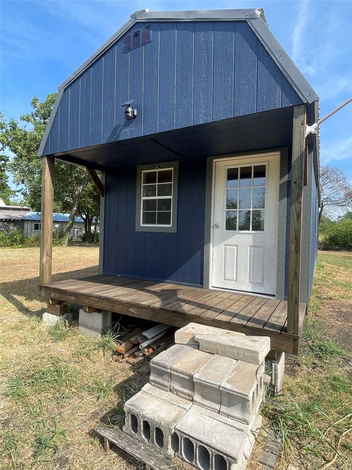 Property Photo: 199 Delaware Avenue OK 74061