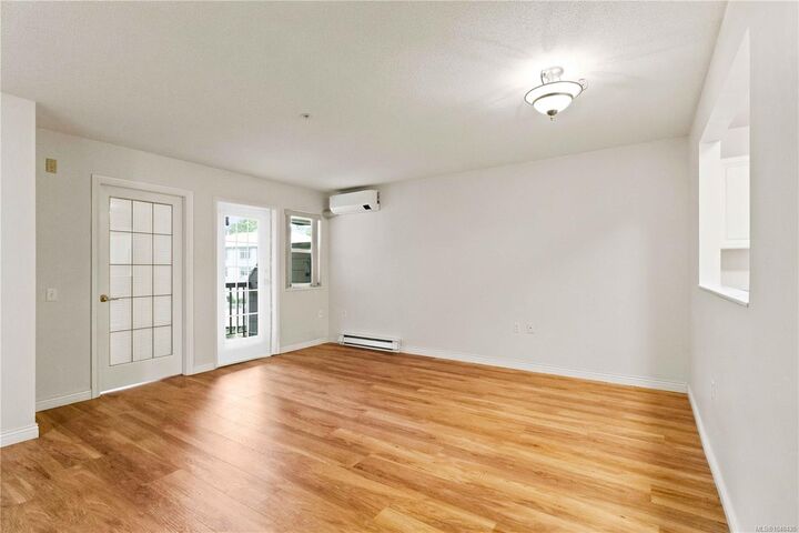 Property Photo: 290 Island Hwy #304 BC V9B 1G5
