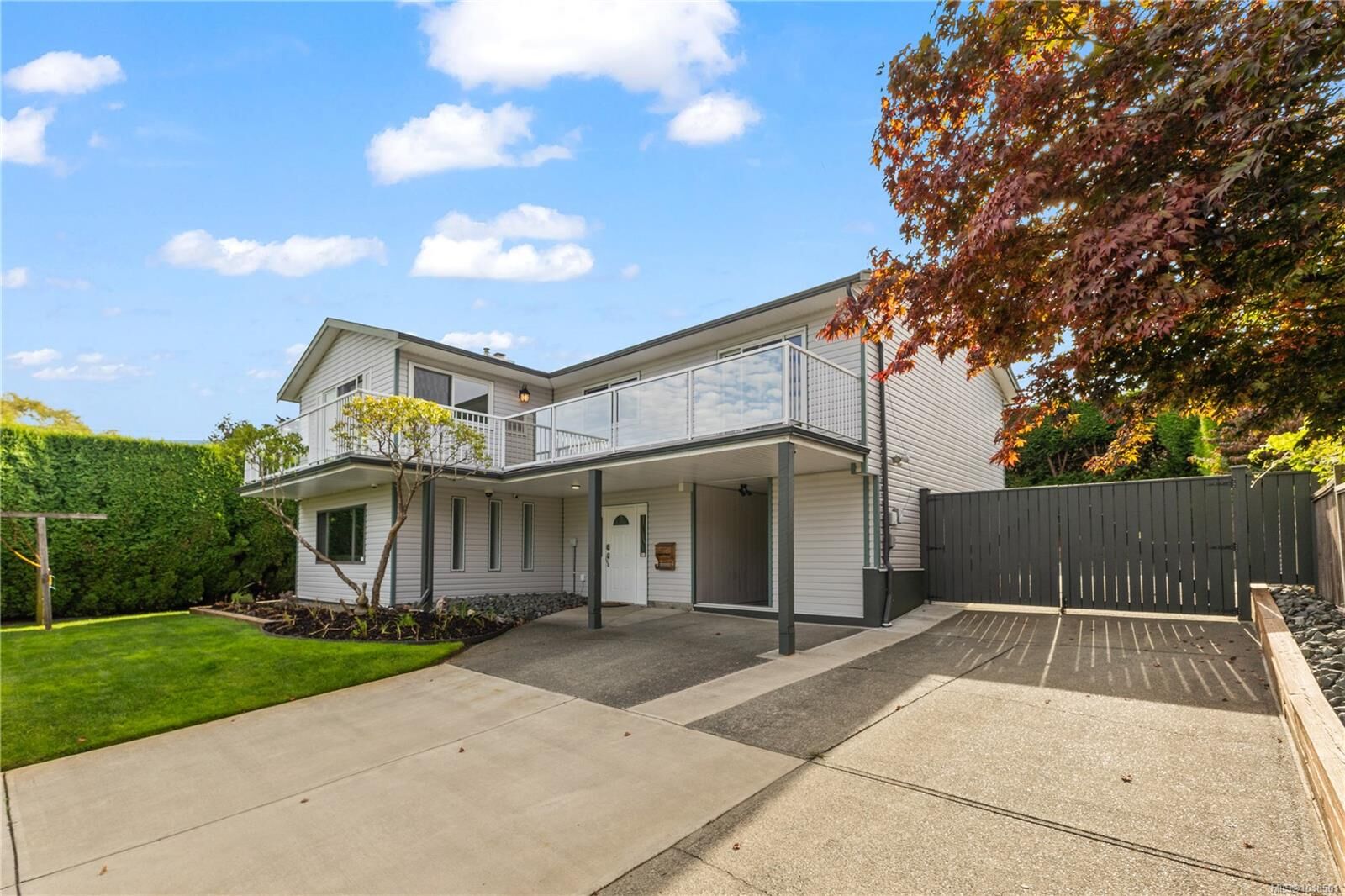 Property Photo:  724 Galerno Rd  BC V9W 5J3 