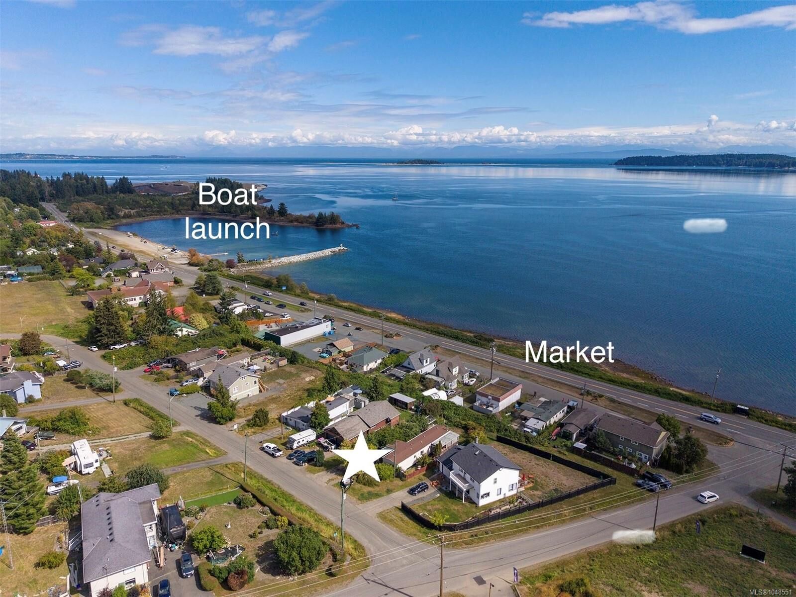 Property Photo:  5580 Horne St  BC V0R 3B0 