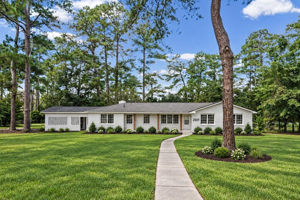 Property Photo: 2501 S Hibiscus Road GA 31705