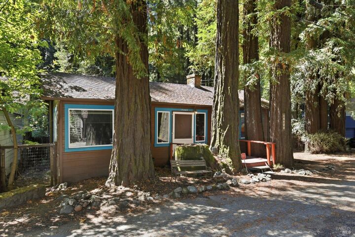 Property Photo: 15400 Canyon 3 Road CA 95446