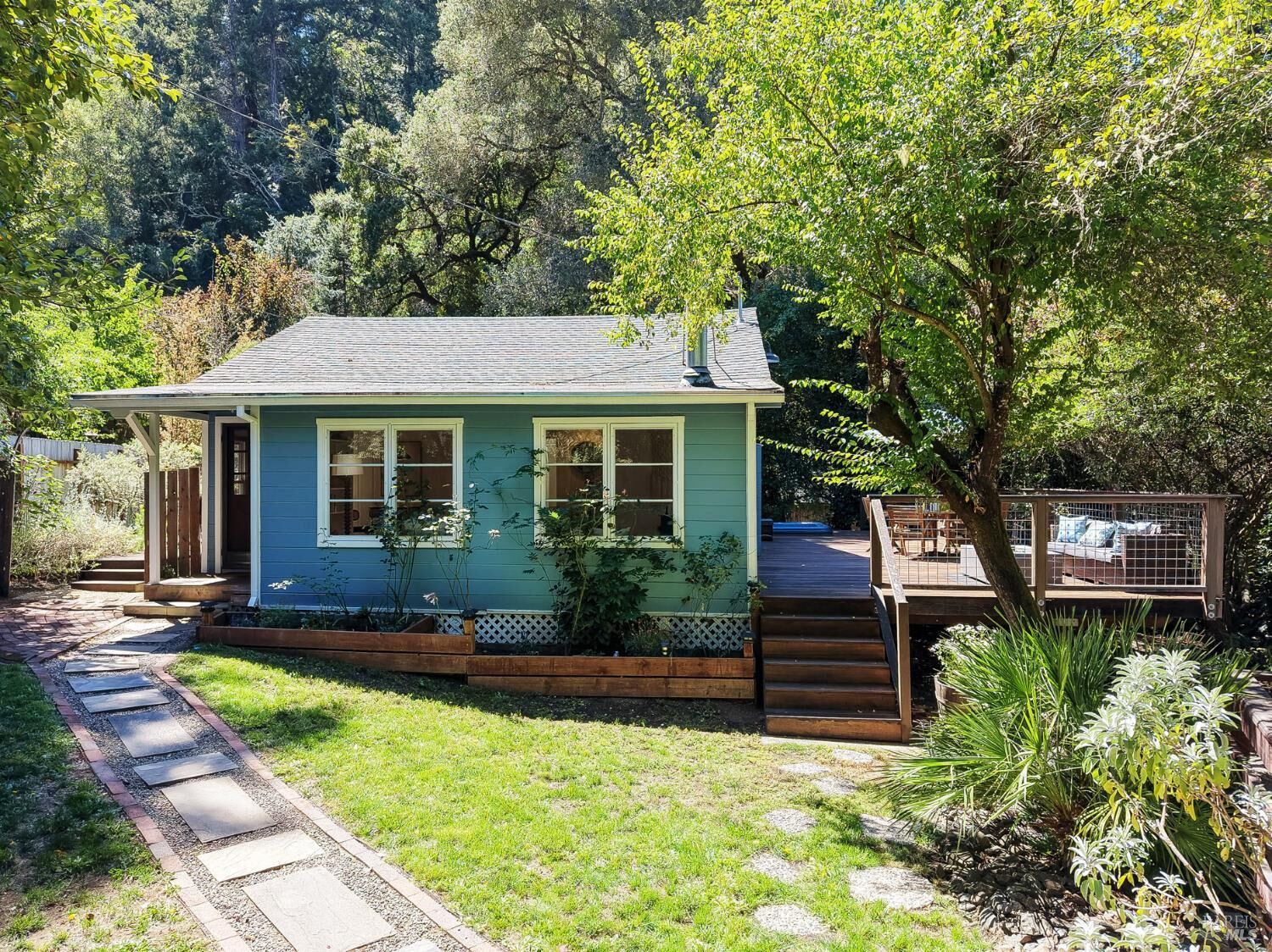 Property Photo:  130 Montezuma Avenue  CA 94933 