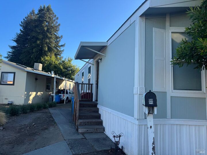 Property Photo: 3 Wayside Drive CA 95407