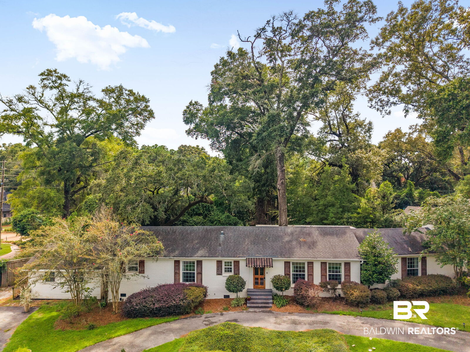 Property Photo: 4251 Horloesther Court AL 36608